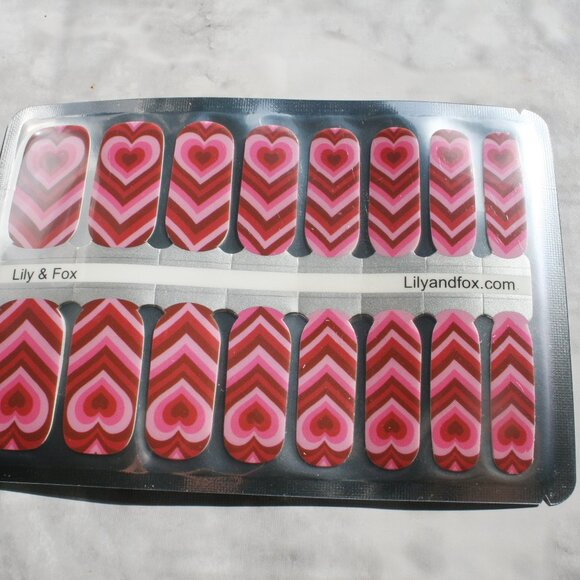 3 For 15 - LILY & FOX - SWEETHEART CHEVRON Nail Stickers Wraps Strips Valentine - Picture 2 of 10